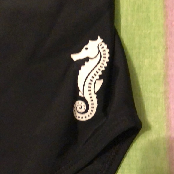 Swimsuit in excellent condition. - Picture 3 of 3